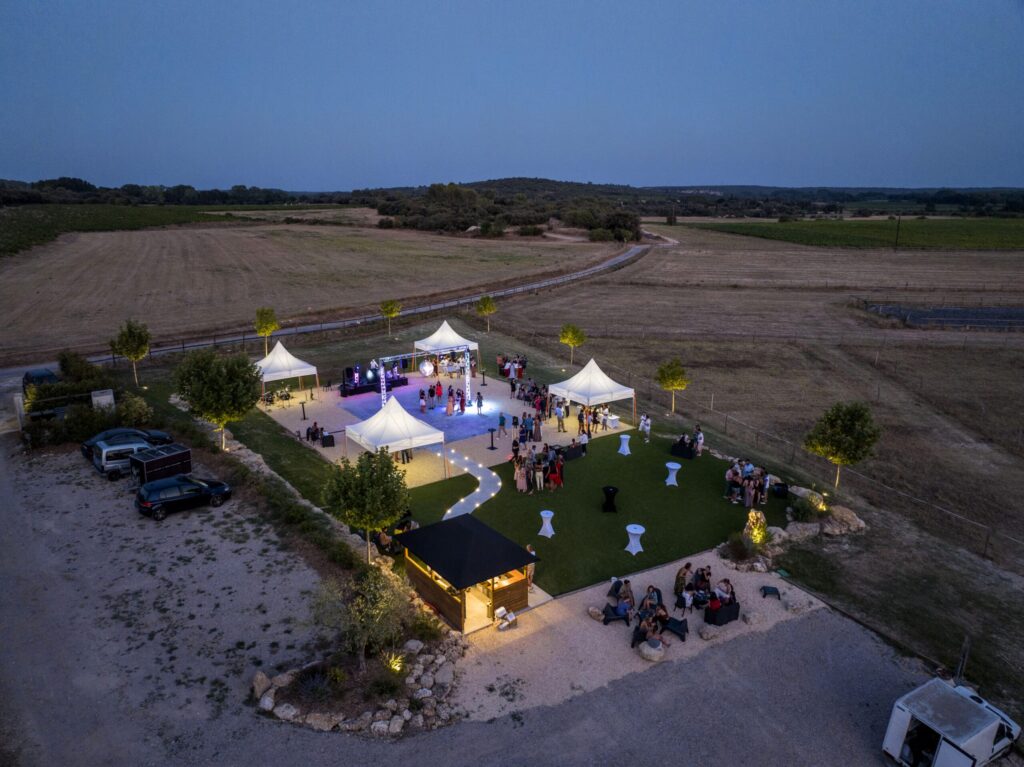 Garden Féérie illuminé de nuit au Domaine de Christin