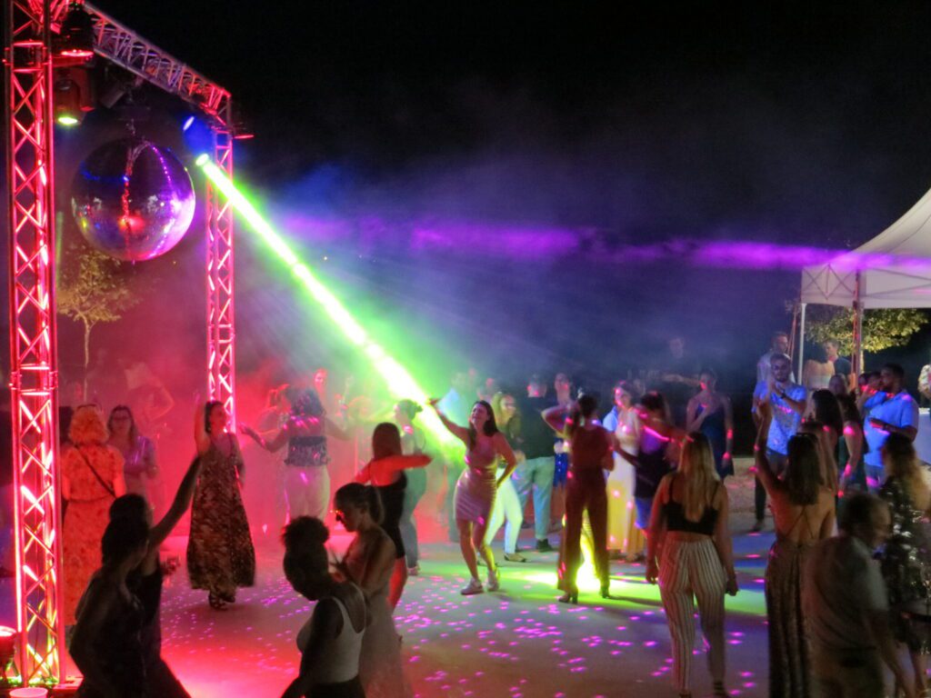 Soirée de mariage et piste de danse au Domaine de Christin