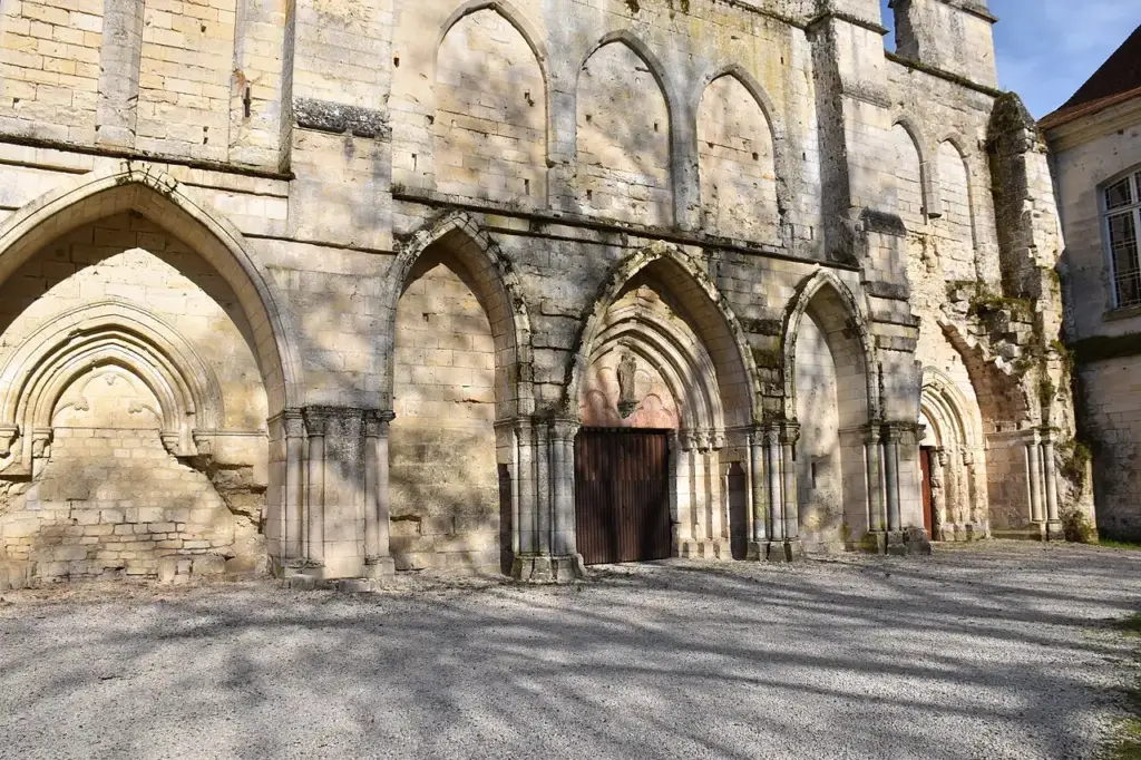 The three portals of Longpont abbey church