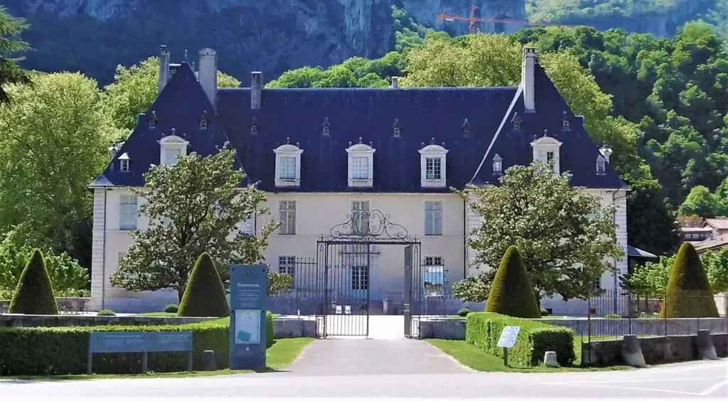Façade and entrance of the Château de Sassenage, 2021-05-06
