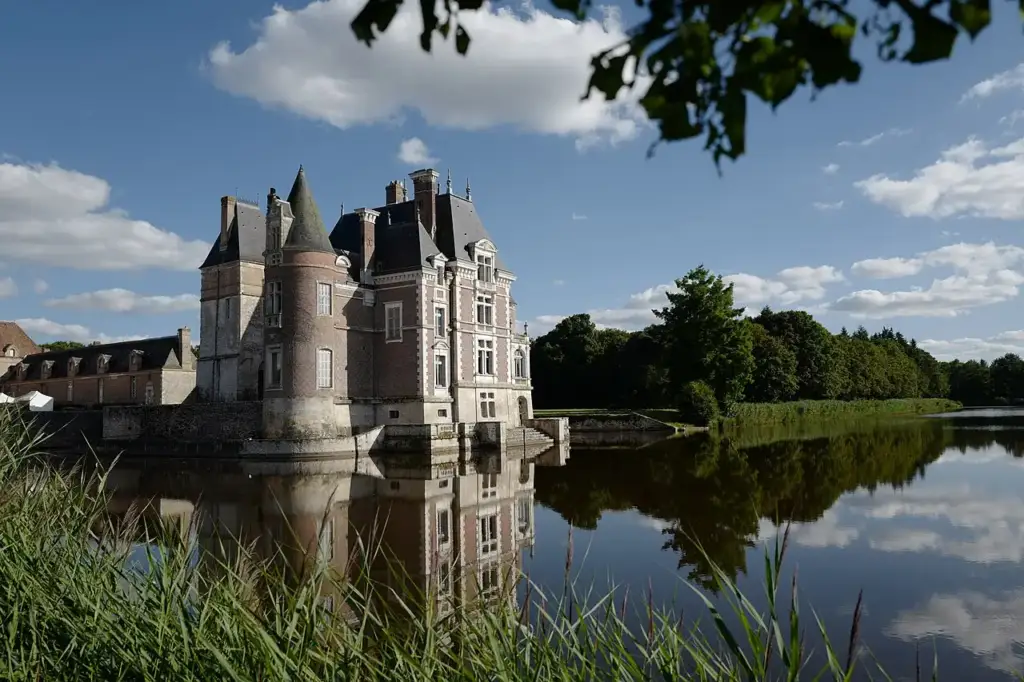 Façade du château — Château de La Bussière — 2016-08-12