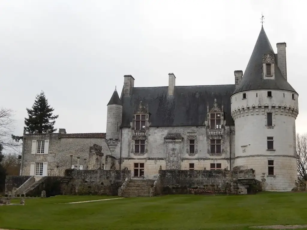 North façade of Château de Crazannes in 2015