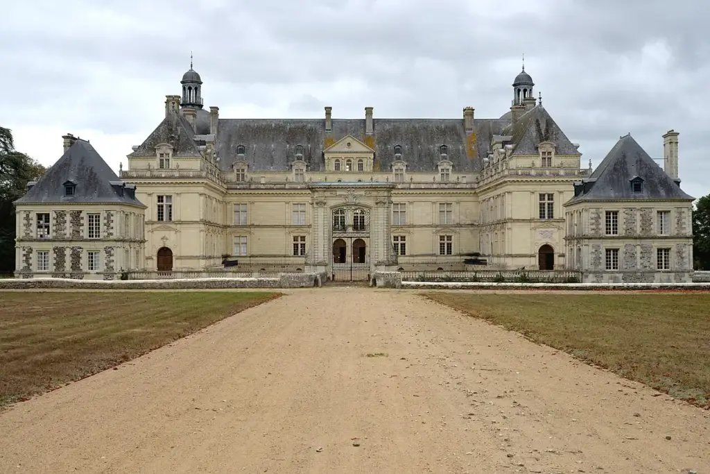 Façade du château du Château de Serrant, photographie du 2022-08-22
