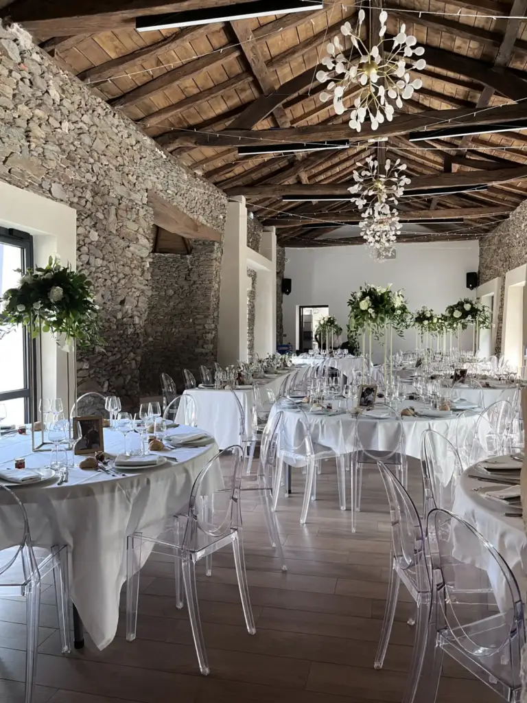 Salle de repas à la Mazure