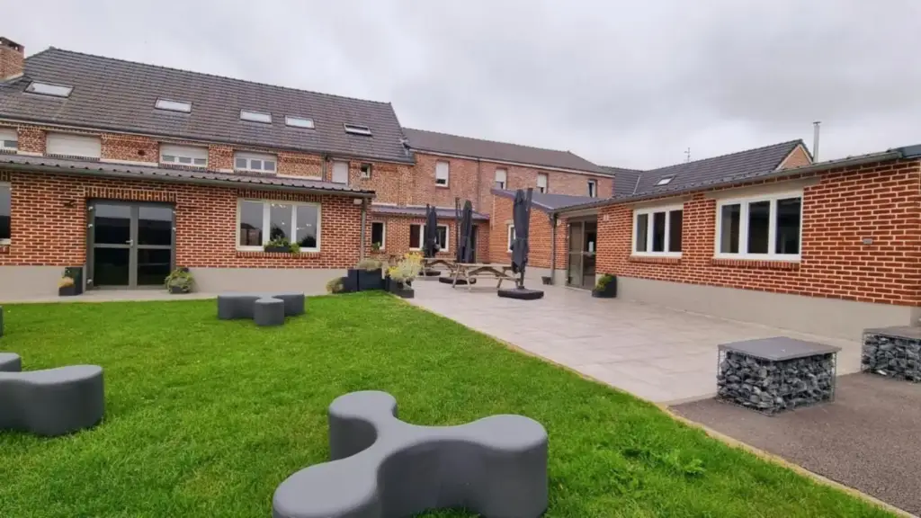 Vue arrière du gîte Les 3 Tilleuls à Sailly-lez-Cambrai