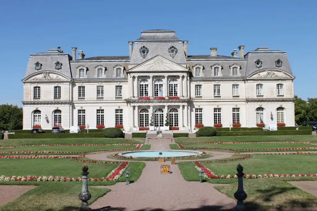 Façade and French formal garden at Château d’Artigny