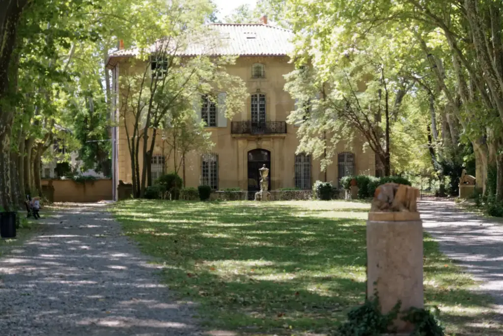 Façade réelle de la Bastide du Jas de Bouffan à Aix-en-Provence