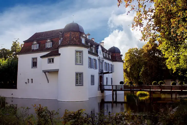 Schloss Bottmingen