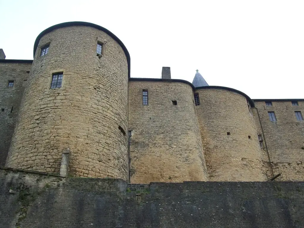 Château fort de Sedan dans les Ardennes, photo de Clelie Mascaret, CC BY-SA 3.0