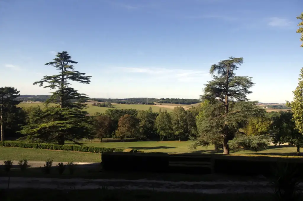 Parc arboré du Château de la Mercerie et paysage charentais
