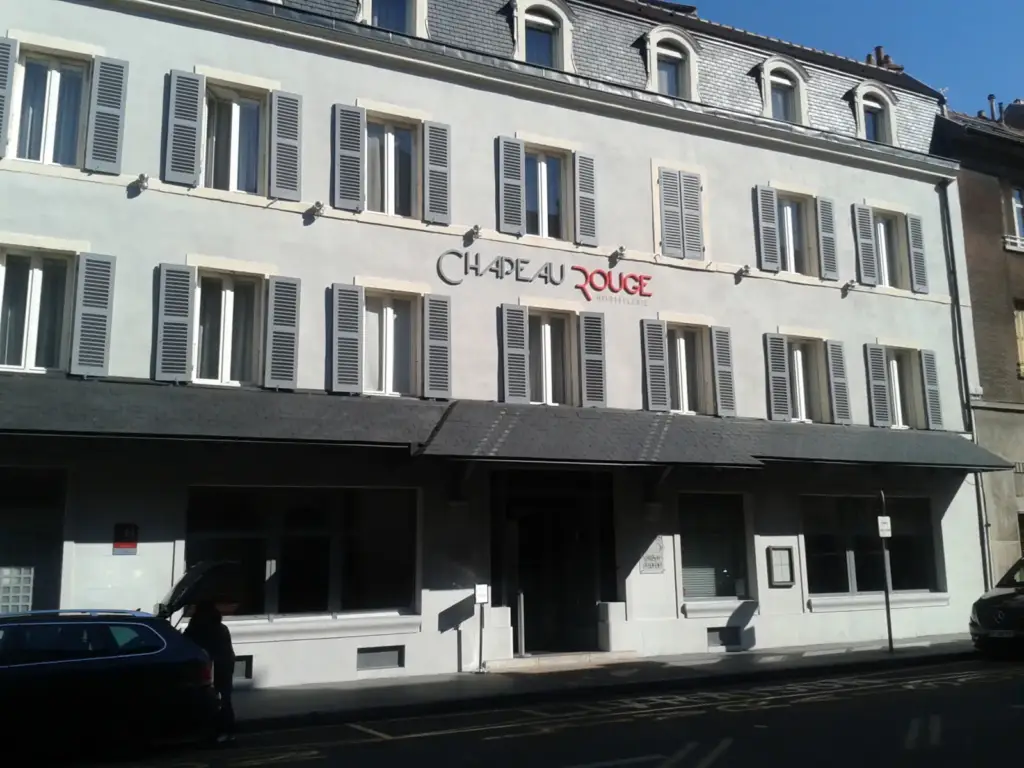 Hostellerie du Chapeau Rouge façade in Dijon, photographed in 2015