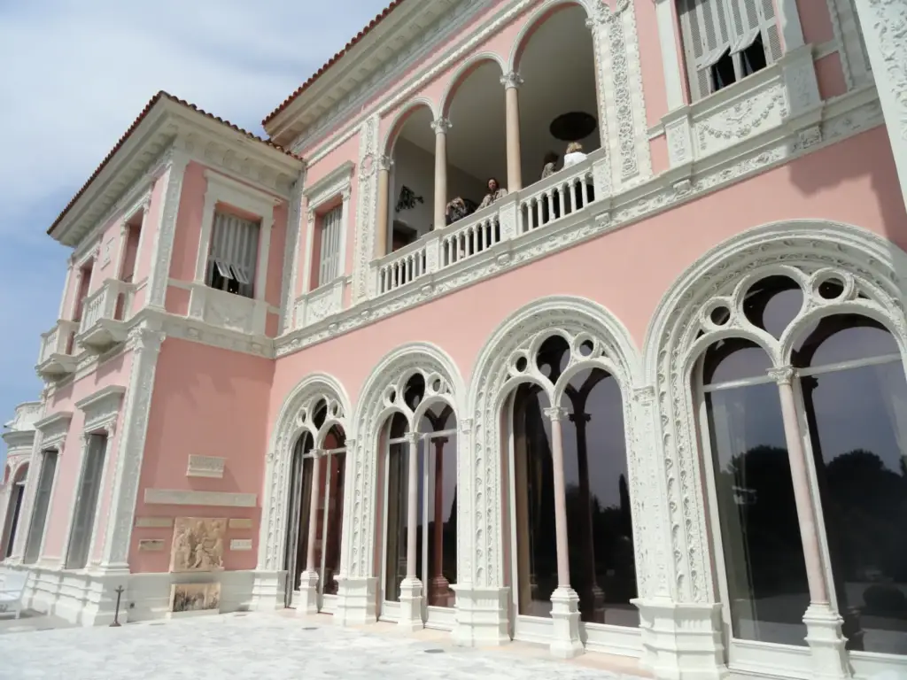 Arcades and balcony of Villa Ephrussi de Rothschild