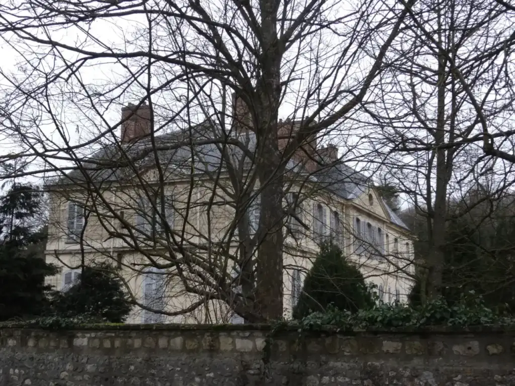 Façade du Château de Grand’Maisons à Villepreux dans les Yvelines