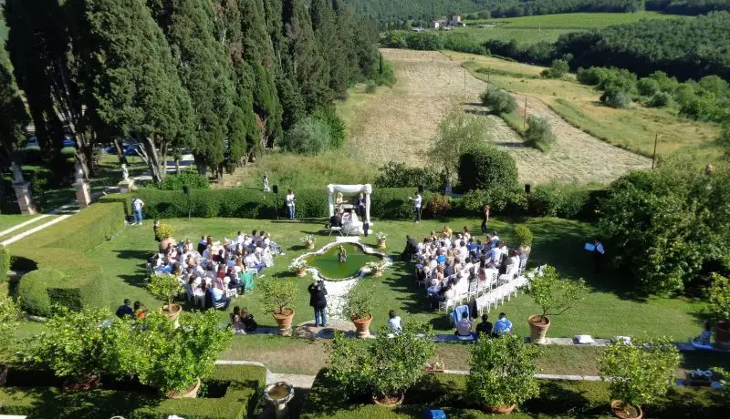 Ceremony space at Borgo Stomennano in Monteriggioni