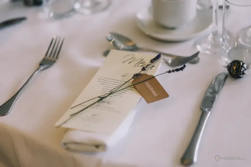 Carnet et accessoires pour organiser les étapes d'un mariage