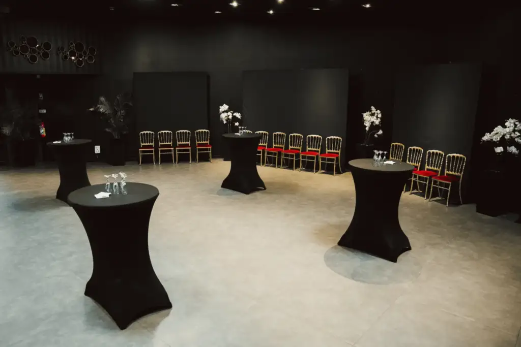 The Grand’Place room arranged for a standing drinks reception